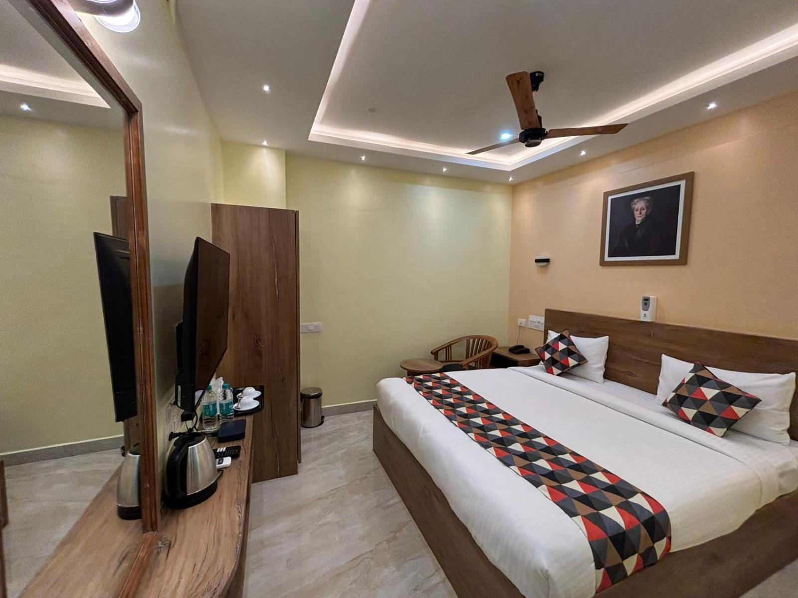 Forest Transit Hotel Coimbatore Exterior foto